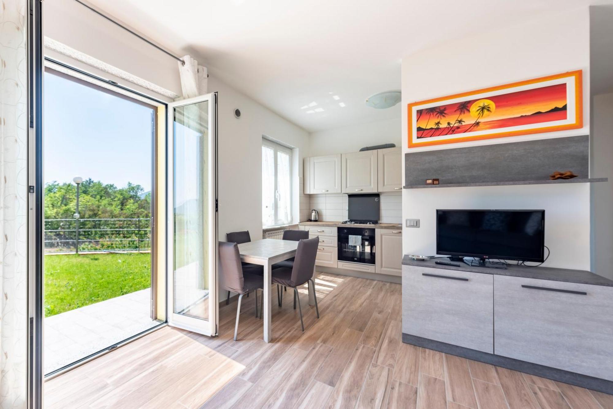 Joivy Villa Guanna - Charming Flat With Garden Bracco Ngoại thất bức ảnh
