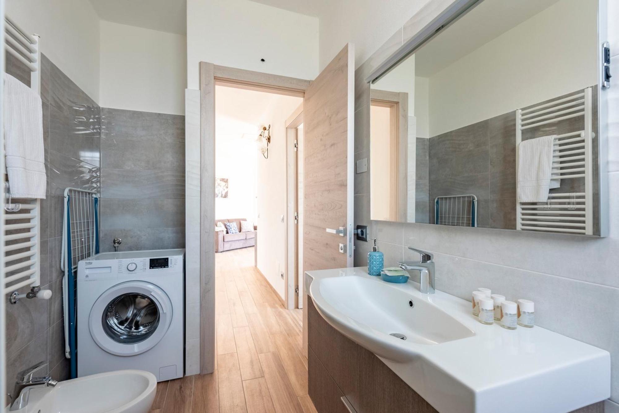 Joivy Villa Guanna - Charming Flat With Garden Bracco Ngoại thất bức ảnh