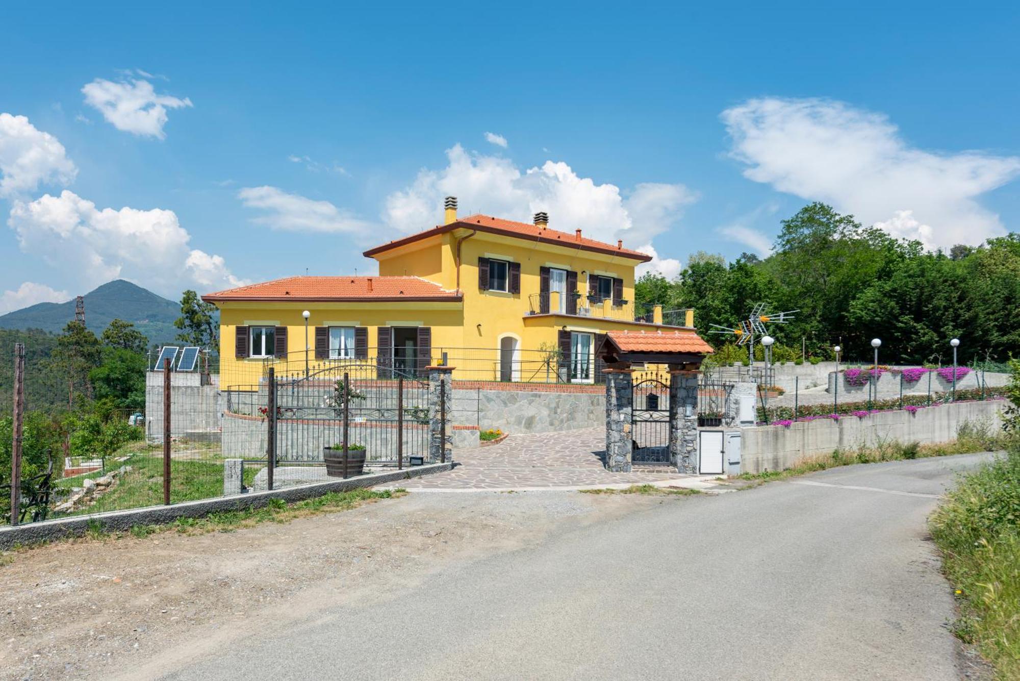 Joivy Villa Guanna - Charming Flat With Garden Bracco Ngoại thất bức ảnh