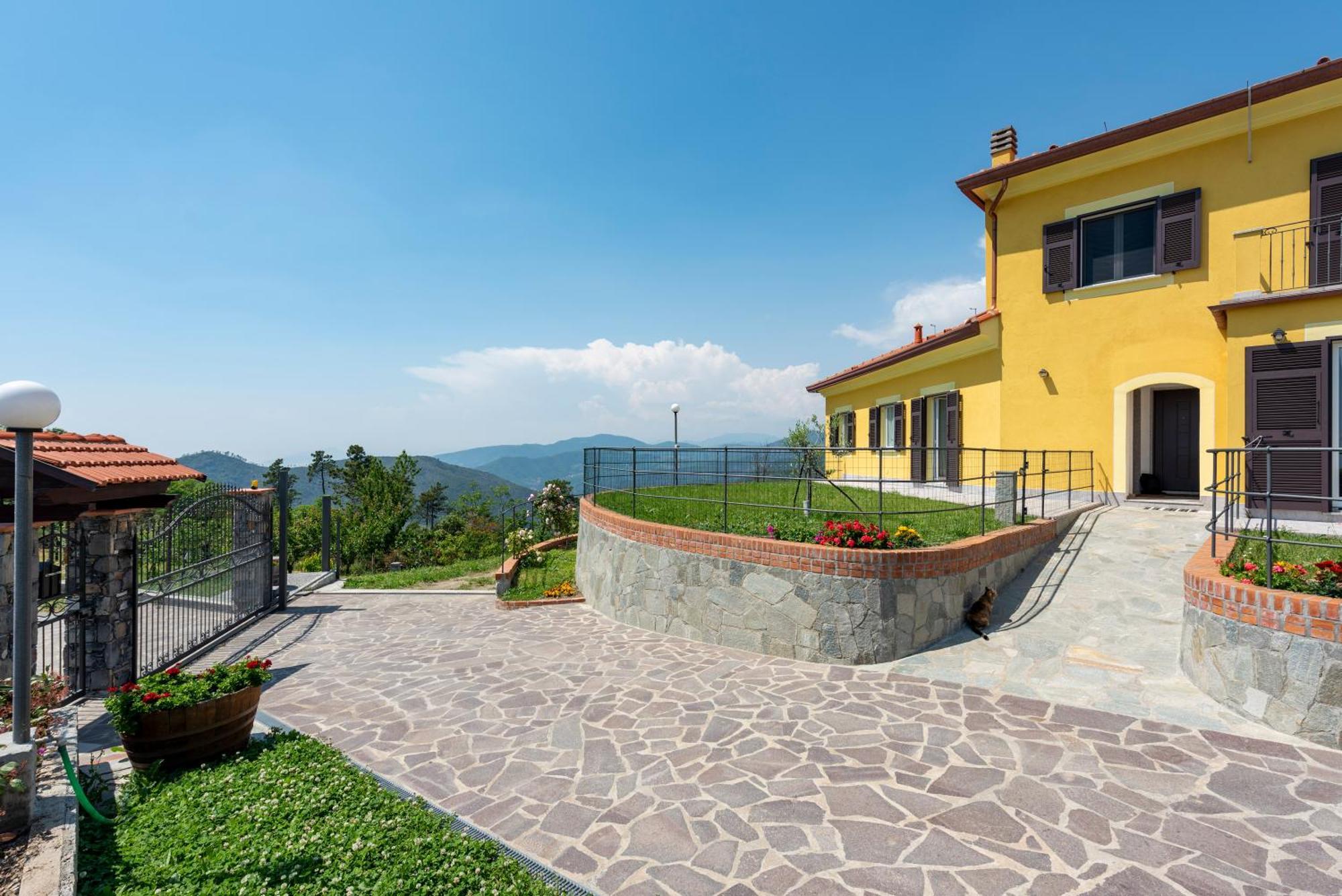 Joivy Villa Guanna - Charming Flat With Garden Bracco Ngoại thất bức ảnh