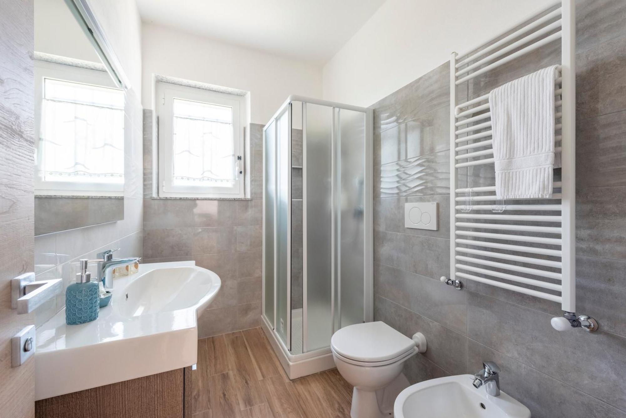 Joivy Villa Guanna - Charming Flat With Garden Bracco Ngoại thất bức ảnh