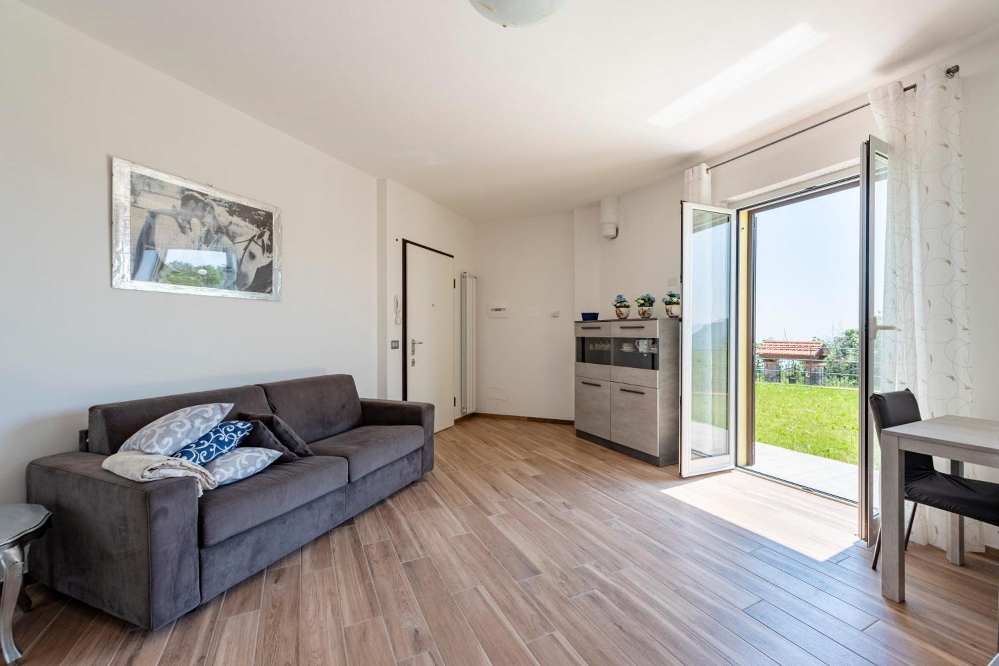 Joivy Villa Guanna - Charming Flat With Garden Bracco Ngoại thất bức ảnh