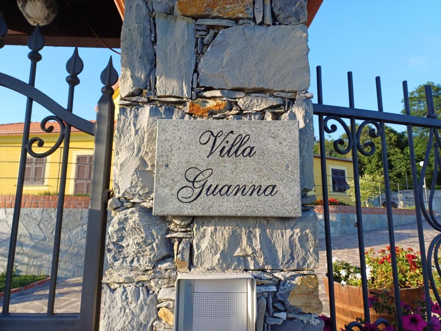 Joivy Villa Guanna - Charming Flat With Garden Bracco Ngoại thất bức ảnh